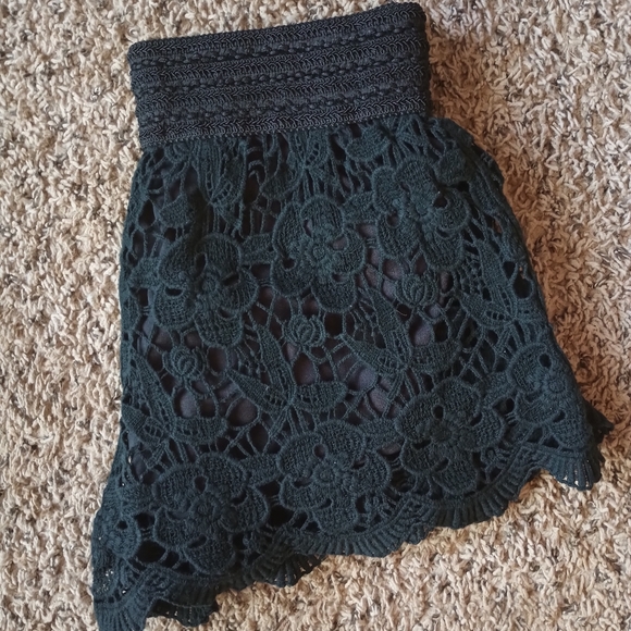 4/$20 Breeze Over Skort - Picture 2 of 3